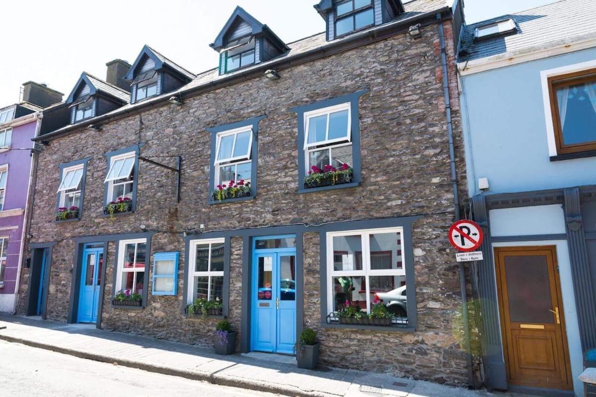 Apartments In Dingle Town Center Extérieur photo